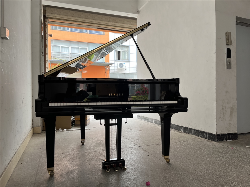 三角 YAMAHA GC1 6166332